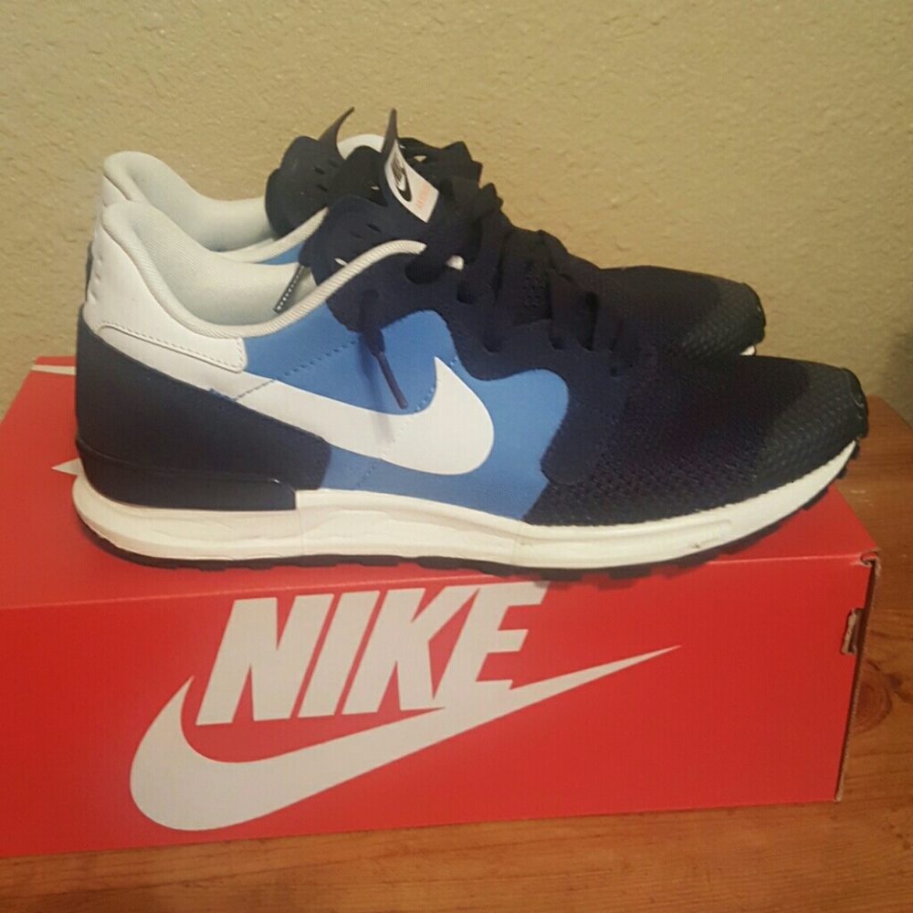Nike Berwuda